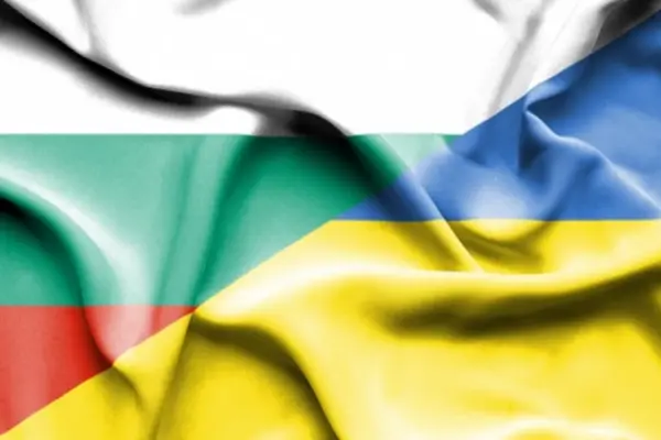 Що сталося з дроном біля Болгарії і чому викликали українського посла