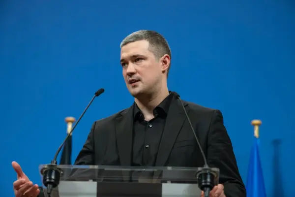 Джерела у «Слузі народу» пояснили причини відставки уряду Свириденко