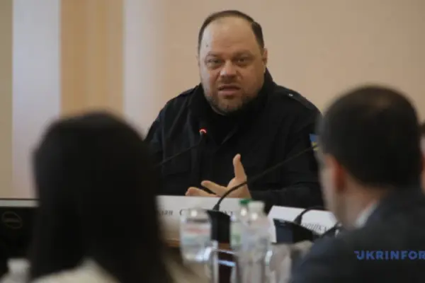 Хто отримав дипломатичні ранги за указом Зеленського №831/2026