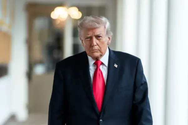 Трамп у Truth Social назвав Ормузьку протоку «новою територією США»