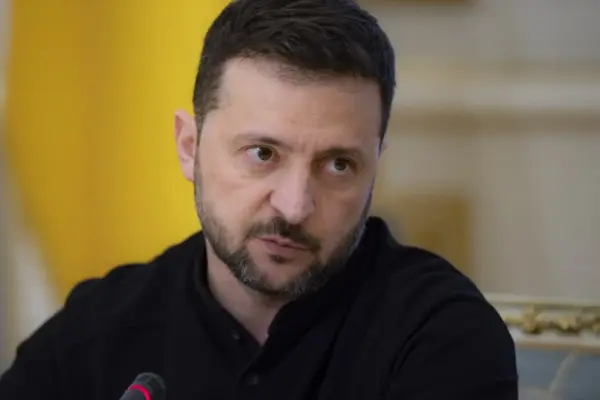 Зеленський у CBS News: хто і як описував дві спроби атаки на літак дронами