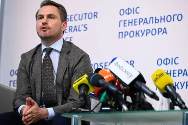 Парламент 15 вересня розгляне відставку Кравченка — Арахамія