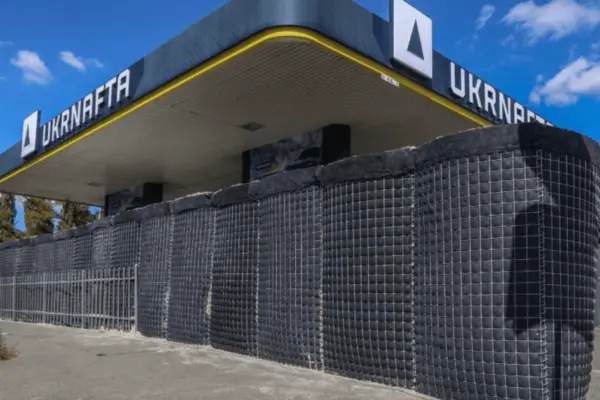 Укрнафта облаштовує укриття на столичних АЗК: що вже змінилося