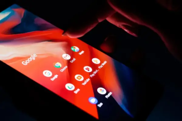 Android: що відомо про автоматичну прив’язку номера до акаунтів Google