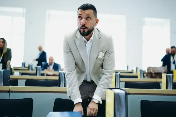 BMW відмовила у лізингу спікеру від AfD: контекст відмови